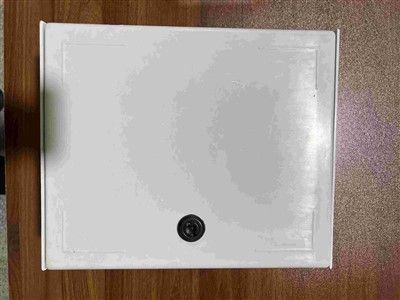 Gabinete de poliéster com placa de montagem de aço